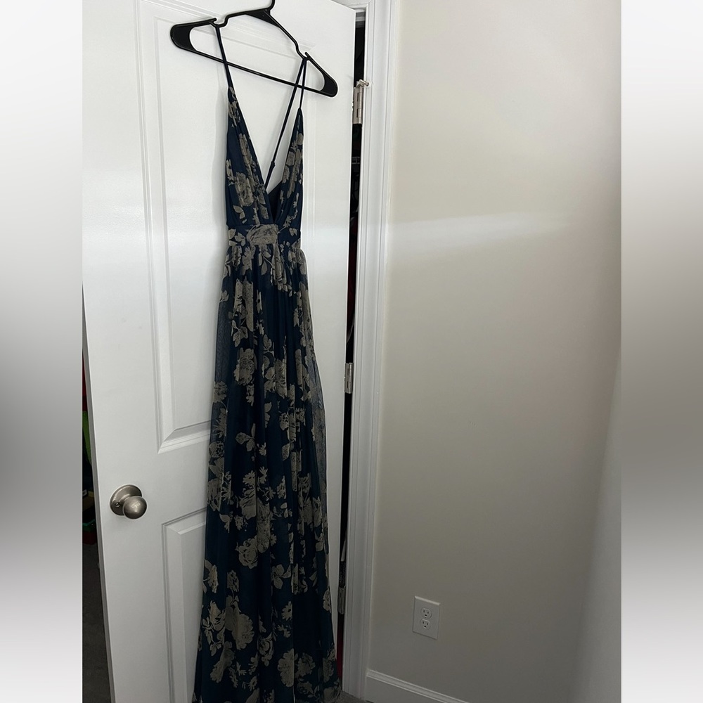 Luxxel Formal Dress Size Small